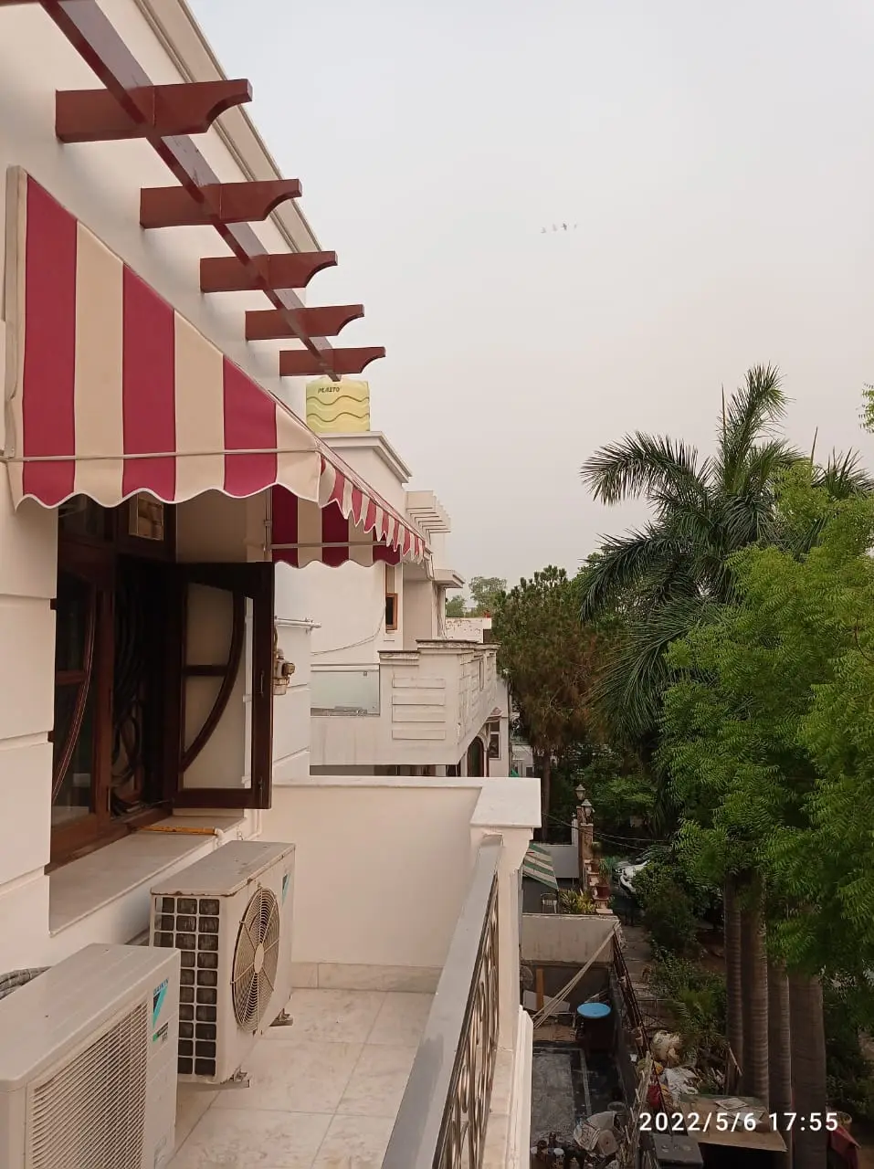 Fixed Awning for Windows